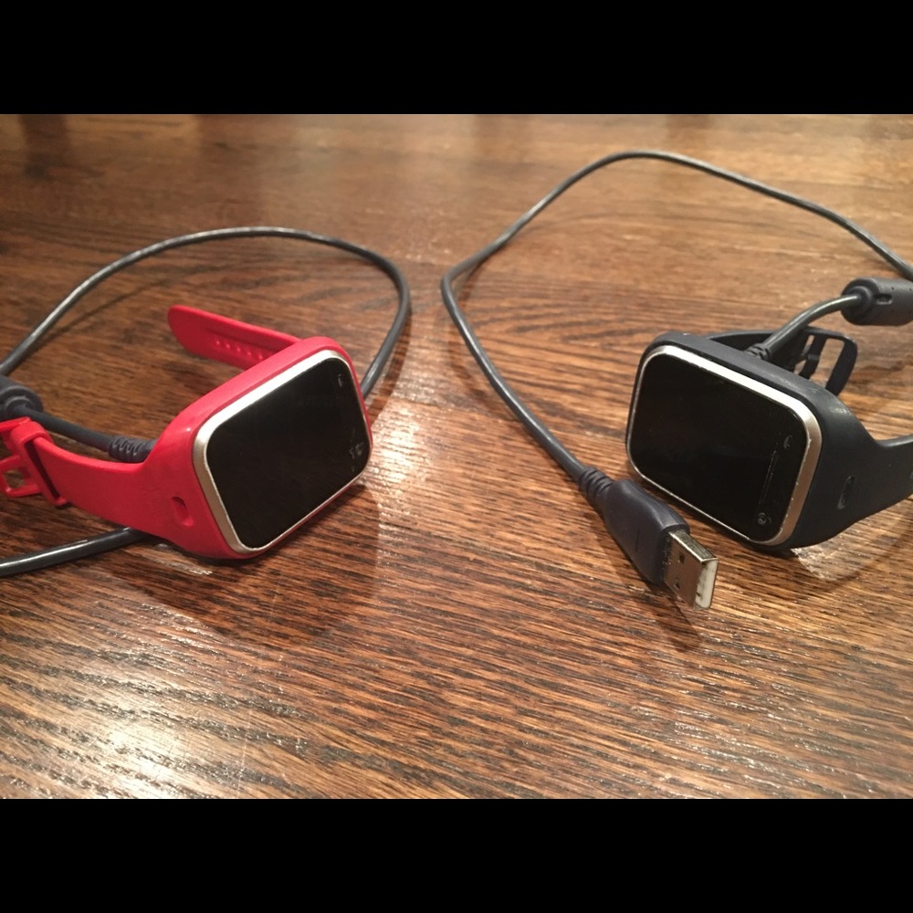 Verizon Gizmo Gadgets kid friendly smart watch. 2.